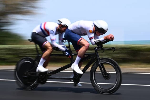 UCI Para Cycling Road World Cup: Round 3 Picture by Olly Hassell SWpix.com - 08 05 2026 - Cycling - UCI Para Cycling Road World Cup: Round 3 - Pescara, Abruzzo, Italy - Men B Individual Time Trial (ITT) Chris McDonald piloted by John Archibald (Great Britain) Copyright: x xSWpix.comx(t axPhotographyxHubxLtd)xOllyxHassell SWpix.comx SWP-3030-13900