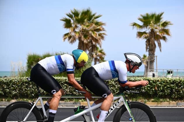 UCI Para Cycling Road World Cup: Round 3 Picture by Olly Hassell SWpix.com - 08 05 2026 - Cycling - UCI Para Cycling Road World Cup: Round 3 - Pescara, Abruzzo, Italy - Men B Individual Time Trial (ITT) Steven Kemp piloted by Hugh Harvey (Australia) Copyright: x xSWpix.comx(t axPhotographyxHubxLtd)xOllyxHassell SWpix.comx SWP-3030-13891