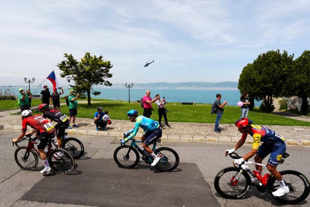 The pack rides cycles during Stage 1 of the Giro d™Italia, from Nessebar to Burgas, Bulgaria, Friday, May 8, 2026.  Copyright: xMassimoxPaolone LaPressex