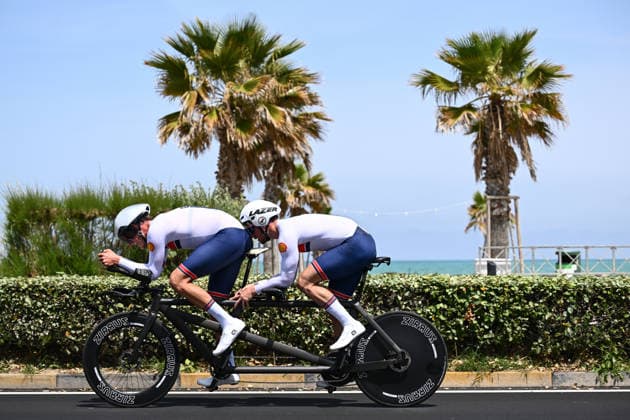 UCI Para Cycling Road World Cup: Round 3 Picture by Olly Hassell SWpix.com - 08 05 2026 - Cycling - UCI Para Cycling Road World Cup: Round 3 - Pescara, Abruzzo, Italy - Men B Individual Time Trial (ITT) Morgan Fice-Noyes piloted by Christopher Latham (Great Britain) Copyright: x xSWpix.comx(t axPhotographyxHubxLtd)xOllyxHassell SWpix.comx SWP-3030-13912