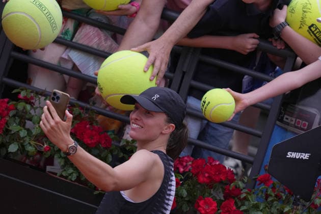 Iga Swiatek (POL) during the match between Caty Mcnally (USA) vs Iga Swiatek (POL) at the Italian Open in Rome, Friday, May 8, 2026. (Alfredo Falcone LaPresse)  Copyright: xAlfredoxFalcone LaPressex