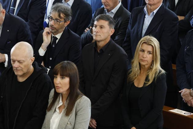 Foto IPP - Richard Morgano Gruppo Editoriale LiveMedia Brescia 08 05 2026 Funerali di Evaristo Beccalossi - ex calciatore - Nella foto al centro Javier Zanetti vicepresidente dell Inter con la moglie Paula Italy Photo Press - World Copyright Brescia italy Italy ITALY  Copyright: xR4924_italyphotopressx