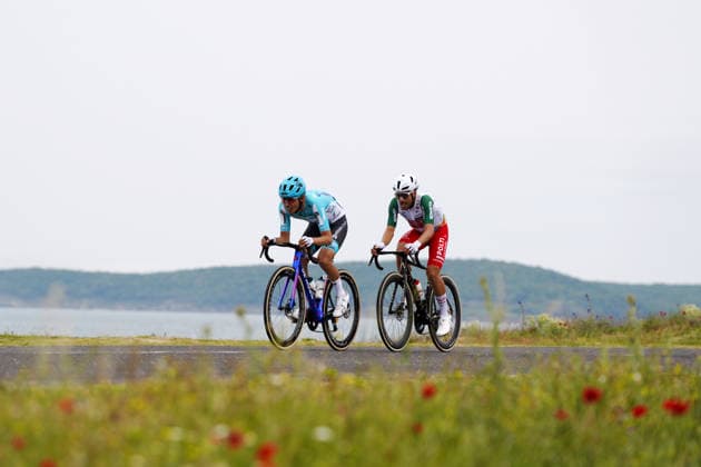 Sport Bilder des Tages Italy™s Manuele Tarozzi of Bardiani CSF 7 Saber and Spain™s Diego Pablo Sevilla Lopez of Team Polti VisitMalta during Stage 1 of the Giro d™Italia, from Nessebar to Burgas, Bulgaria, Friday, May 8, 2026.  Copyright: xFabioxFerrari LaPressex