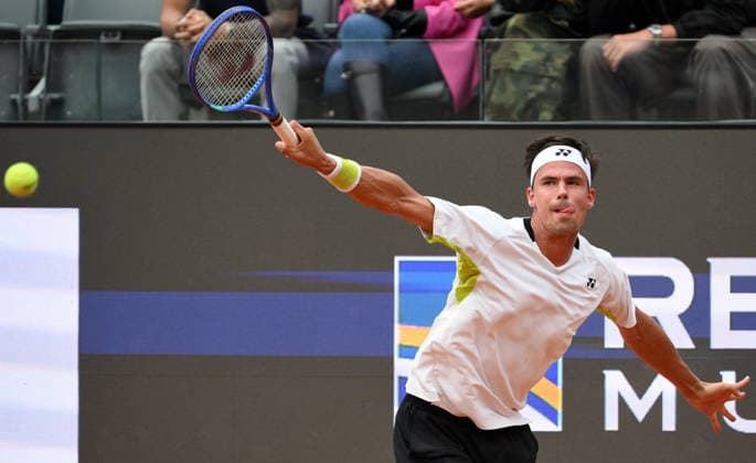 May 8, 2026, Rome: Daniel Altmaier of Germany in action during his men s singles second round match against Alexander Zverev of Germany (not pictured) at the Italian Open tennis tournament in Rome, Italy, 08 May 2026. ANSA ETTORE FERRARI Italian Open Tennis Tournament  - ZUMAa110 20260508_zaf_a110_100 Copyright: xEttorexFerrarix