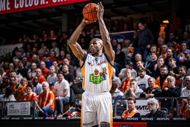 1. Basketball Bundesliga, easyCredit BBL, Saison 2025 2026, Herren, Hauptrunde, 33. Spieltag, 08.05.2026, RASTA Vechta - Rostock Seawolves DeAndre Lansdowne ( 9 - Rostock Seawolves) beim Jumpshot Vechta RASTA Dome Niedersachsen Deutschland