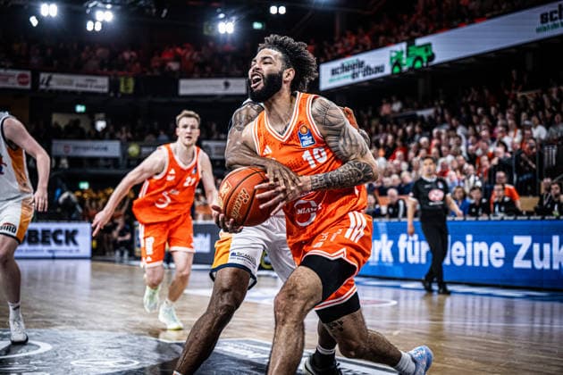 1. Basketball Bundesliga, easyCredit BBL, Saison 2025 2026, Herren, Hauptrunde, 33. Spieltag, 08.05.2026, RASTA Vechta - Rostock Seawolves Tevin Brown ( 10 - RASTA Vechta) in Aktion Vechta RASTA Dome Niedersachsen Deutschland