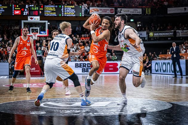 1. Basketball Bundesliga, easyCredit BBL, Saison 2025 2026, Herren, Hauptrunde, 33. Spieltag, 08.05.2026, RASTA Vechta - Rostock Seawolves Alonzo Verge ( 11 - RASTA Vechta) in Aktion Vechta RASTA Dome Niedersachsen Deutschland