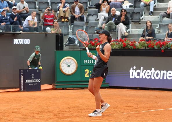 TENIS WTA, Tennis Damen 1000 RZYM 2026 08052026 N Z IGA SWIATEK PO MECZU DRUGIEJ RUNDY TURNIEJU WTA 1000 INTERNAZIONALI BNL D™ITALIA W RZYMIE MARCIN CHOLEWINSKI NEWSPIX.PL TENIS WTA 1000 ROME 2026 08052026 IGA SWIATEK AFTER THE MATCH IN THE SECOND ROUND OF INTERNAZIONALI BNL D™ITALIA IN ROME NEWSPIX.PL --- newspix.pl 