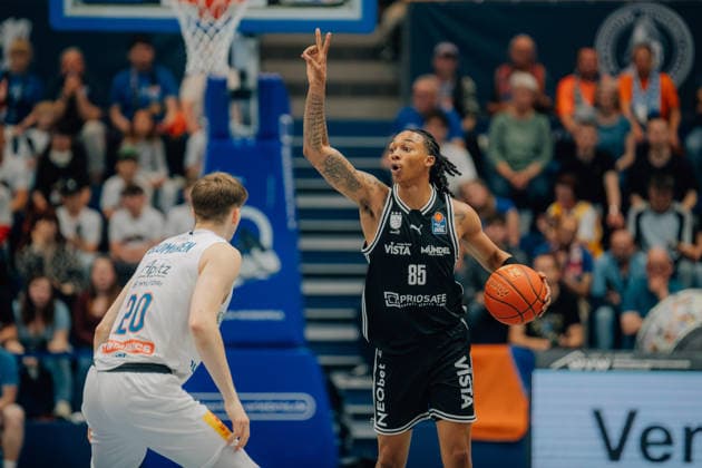 BB-TS Herren Syntainics MBC - BMA365 Bamberg Baskets Austin Crowley (BMA365 Bamberg Baskets) waehrend der Saison 2025-2026 in der EasyCredit Bundesliga zwischen Syntainics MBC und BMA365 Bamberg Baskets in der Stadthalle Weissenfels am 8. May 2026 in Weissenfels, Sachsen Anhalt, Deutschland