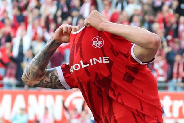 08.05.2026, xrekx, Fussball 2.Bundesliga, 1.FC Kaiserslautern - Arminia Bielefeld v.l. Abseitstor Torjubel Norman Bassette (1.FC Kaiserslautern) (DFL DFB REGULATIONS PROHIBIT ANY USE OF PHOTOGRAPHS as IMAGE SEQUENCES and or QUASI-VIDEO) Kaiserslautern