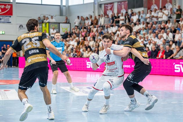 2. Handball Bundesliga; TV Hüttenberg - HC Elbflorenz Dresden, 08.05.26 Paul Kompenhans (TV Hüttenberg, 34), Timo Löser (HC Elbflorenz Dresden, 55), Sebastian Greß (HC Elbflorenz Dresden, 25) 2. Handball Bundesliga; TV Hüttenberg - HC Elbflorenz Dresden: Hüttenberg, 08.05.26 Copyright: xBEAUTIFULxSPORTS Roeczeyx