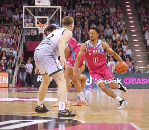 Joel Aminu Telekom Baskets Bonn vs. VET-CONCEPT Gladiators Trier 33. Speiltag - Saison 2025 26