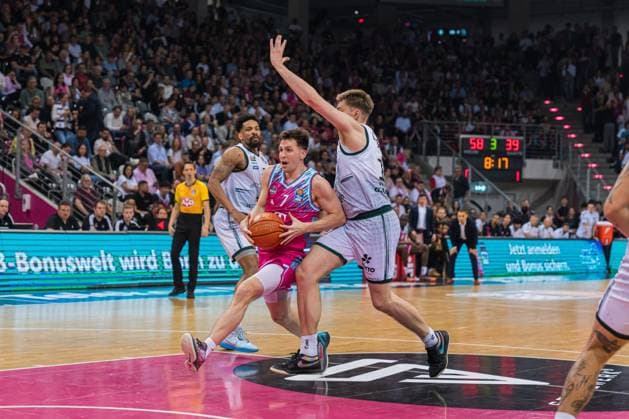 Grayson Murphy (7: Telekom Baskets Bonn) mit Zug zum Korb am 33. Spieltag in der EasyCredit BBL in Bonn. 08.05.2026, Bonn, Telekom Dome