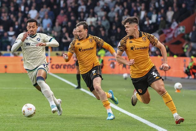 Hull City v Millwall Sky Bet Championship Liam Millar of Hull City in action during the Sky Bet Championship Play-Off Semi-Final First Leg match at the MKM Stadium, Hull 08 05 2026 UK Newspapers OUT Copyright: xDavidxGreavesx FIL-23400-0018