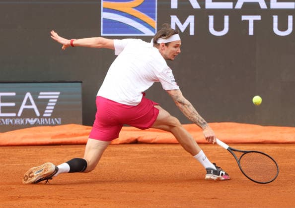 May 8, 2026, Rome, Lazio, Italy: ALEXANDER BUBLIK of Kazakhstan slides for a backhand shot during the match against S. Baez of Argentina in the second round of BNL Italian Open tennis tournament ATP, Tennis Herren 1000 Internazionali in Rome. Bublik won 6:1, 6:2. Tennis 2026: ATP Italian Open: Bublik 6:1 6:2 Baez  - ZUMAc278 20260508_zsp_c278_046 Copyright: xMarcinxCholewinskix