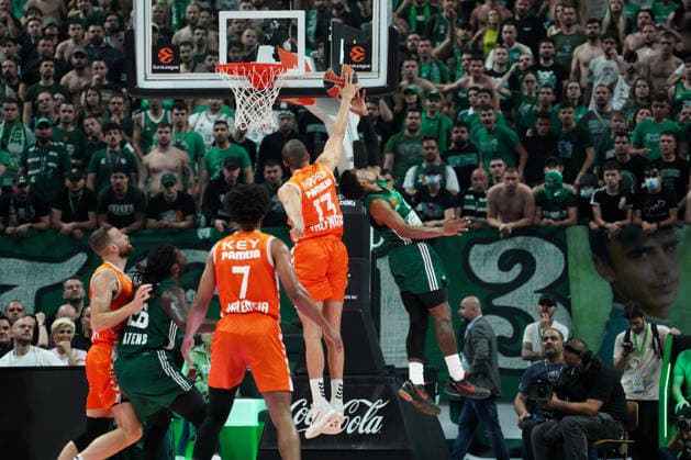 May 8, 2026, Athens, Athens, Greece: during the EuroLeague Playoffs Game 4 between Panathinaikos and Valencia at Telekom Center Athens in Athens, Greece on May 8, 2026. Athens Greece - ZUMAa226 20260508_zip_a226_008 Copyright: xGiorgosxArapekosx