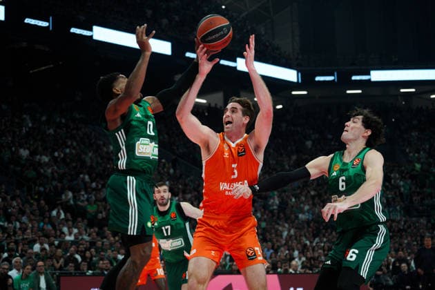 May 8, 2026, Athens, Athens, Greece: NATHAN REUVERS in action during the EuroLeague Playoffs Game 4 between Panathinaikos and Valencia at Telekom Center Athens in Athens, Greece on May 8, 2026. EuroLeague Playoffs: Panathinaikos Vs Valencia  - ZUMAa226 20260508_zip_a226_014 Copyright: xGiorgosxArapekosx