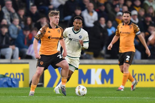 Hull City v Millwall, EFL Sky Bet Championship, Play Off First Leg Hull City forward Joe Gelhardt (21) during the EFL Sky Bet Championship play off first leg match between Hull City and Millwall at the MKM Stadium, Kingston upon Hull, UK on 8 May 2026. Kingston upon Hull MKM Stadium East Riding of Yorkshire UK Editorial use only DataCo restrictions apply See www.football-dataco.com , Copyright: xIanxLyallx PSI-24218-0042