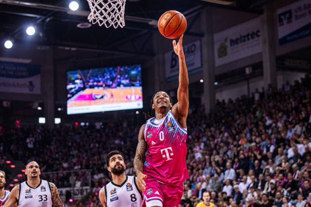 Telekom Baskets Bonn vs. VET-CONCEPT Gladiators Trier, 08.05.2026 Jalen Finch (Telekom Baskets Bonn 0) mit dem einfachen Korbleger -- Telekom Baskets Bonn vs. VET-CONCEPT Gladiators Trier, 08.05.2026, Telekom Dome Bonn Copyright: xBEAUTIFULxSPORTS Derixx