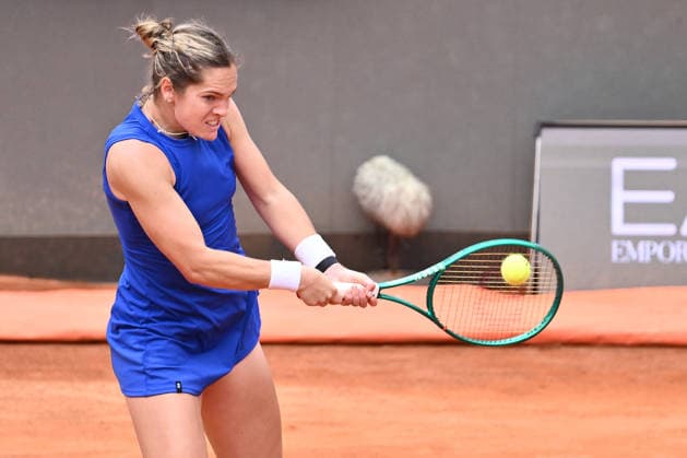 Internazionali BNL D Italia 2026 - Day Four Catherine McNally of the United States competes against Iga Natalia Swiatek of Poland during the Internazionali BNL d Italia Day Four at Foro Italico on May 8, 2026, in Rome, Italy. Rome Italy Italy  Copyright: xDomenicoxCippitellix originalFilename:cippitelli-itainter260508_nprGQ.jpg