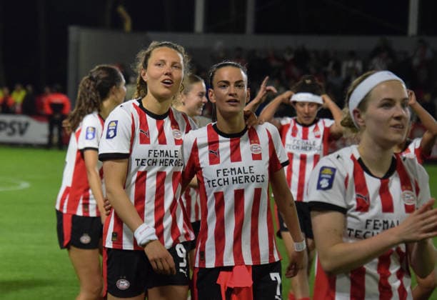 Eindhoven, Netherlands - May 08, Riola Xhemaili (7 PSV) and Fenna Kalma (9 PSV) with PSV is champions of the Netherlands and receiving the trophee the game between PSV and ADO women at de Hertgang, Eindhoven Copyright: xArnexvanxderxBenx xSPPx Sportspressphoto_SPR142871