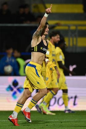 As Frosinone 08 05 2026 - campionato di calcio serie B Frosinone-Mantova foto Antonello Sammarco Image nella foto: esultanza gol Ilias Koutsoupias 