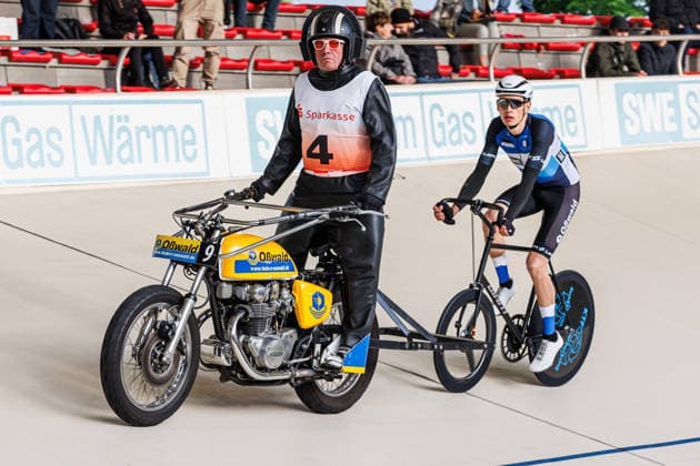 Daniel Harnisch (Leipzig) hinter Thomas Baur (Singen, Schrittmacher), 08.05.2026, Erfurt (Deutschland), Bahnradsport, Steherrennen, Sparkasse Steher Grand Prix 2026