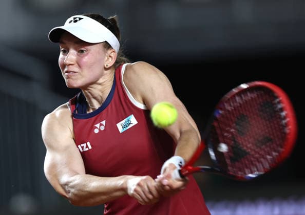 (260509) -- ROME, May 9, 2026 -- Elena Rybakina of Kazakstan hits a return during women s singles second round match between Elena Rybakina of Kazakstan and Maria Sakkari of Greece at the WTA, Tennis Damen Italian Open in Rome, Italy, May 8, 2026. ) (SP)ITALY-ROME-TENNIS-WTA-ITALIAN OPEN-ELENA RYBAKINA VS MARIA SAKKARI LixJing 