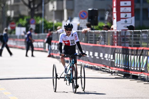 UCI Para Cycling Road World Cup: Round 3 Picture by Olly Hassell SWpix.com - 09 05 2026 - Cycling - UCI Para Cycling Road World Cup: Round 3 - Pescara, Abruzzo, Italy - Men T1 Road Race - Fabiano Wey (Switzerland) crosses the line Copyright: x xSWpix.comx(t axPhotographyxHubxLtd)xOllyxHassell SWpix.comx SWP-3030-14046