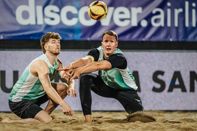Beachvolleyball Männer Allianz German Beach Tour 2026 Tourstop Düsseldorf 08.05.2026 v.l. Luis Henrichs und Robin Sowa Düsseldorf Robert-Lehr-Ufer Nordrhein-Westfalen Deutschland