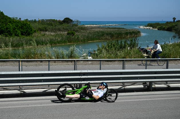 UCI Para Cycling Road World Cup: Round 3 Picture by Olly Hassell SWpix.com - 09 05 2026 - Cycling - UCI Para Cycling Road World Cup: Round 3 - Pescara, Abruzzo, Italy - Men H2 Road Race - Yves Schmied (Switzerland) Copyright: x xSWpix.comx(t axPhotographyxHubxLtd)xOllyxHassell SWpix.comx SWP-3030-14059