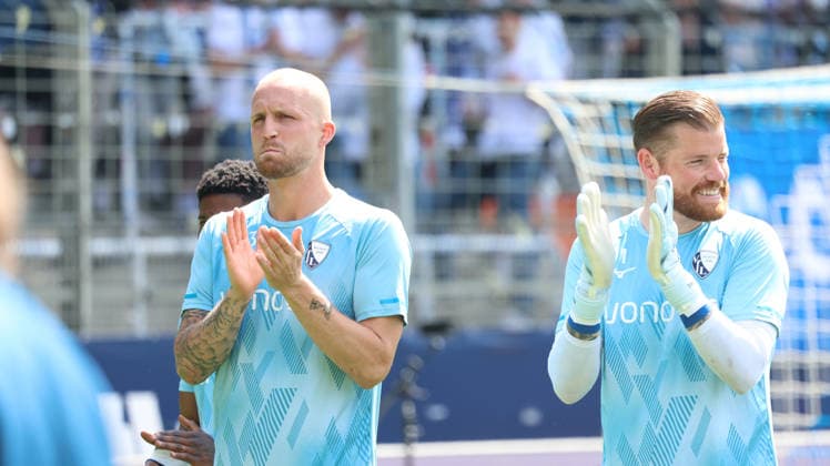 09.05.2026, xrekx, Fussball 2.Bundesliga, VfL Bochum - Hannover 96 v.l. Verabschiedung VfL Bochum Spieler Philipp Hofmann (VfL Bochum) Timo Horn (VfL Bochum) (DFL DFB REGULATIONS PROHIBIT ANY USE OF PHOTOGRAPHS as IMAGE SEQUENCES and or QUASI-VIDEO) Bochum