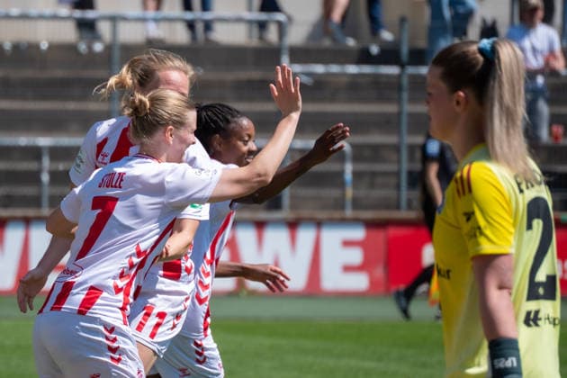 Deutschland: Fussball Google Pixel Frauen-Bundesliga 2025 2026 - 1.FC Köln vs Hamburger SV - 25. Spieltag - Franz-Kremer-Stadion (Köln): Tor und Torjubel zum 1:0 durch Lydia Andrade (1.FC Köln, 17). Freude, Emotionen, Jubel, Begeisterung, glücklich, feiern Copyright: xOrhanxHabashx