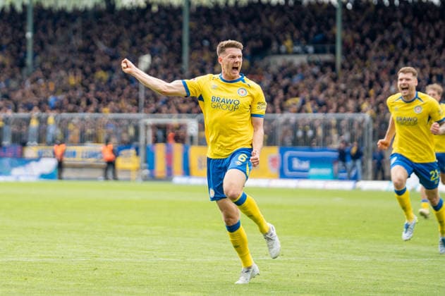 Deutschland: Fussball, 2. Bundesliga, 33. Spieltag 2025 26, Eintracht Braunschweig - Dynamo Dresden am 09.05. in Braunschweig, Eintracht-Stadion: Tor 1:0 Florian Flick (Eintracht Braunschweig 6) Jubel, Freude, Emotionen, Torjubel