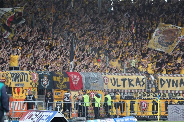 Braunschweig vs Dresden, 2. BL Braunschweig, 09.05.2026, Fußball, Herren, 2. BL, Saison 2025 2026, Eintracht Braunschweig vs. FC Dynamo Dresden: Dynamo Dresden Fanblock (DFL DFB REGULATIONS PROHIBIT ANY USE OF PHOTOGRAPHS as IMAGE SEQUENCES and or QUASI-VIDEO) Stadion an der Hamburger Straße Niedersachsen Deutschland