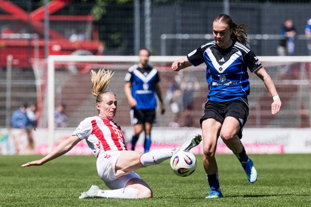 Google Pixel Frauen-Bundesliga, 1. FC Köln - Hamburger SV; 09.05.2026 Zweikampf Pauline Bremer (1. FC Köln, 11), Annaleen Böhler (Hamburger SV, 6) Google Pixel Frauen-Bundesliga, 1. FC Köln - Hamburger SV, Köln, Franz-Kremer-Stadion am 09.05.2026 DFB REGULATIONS PROHIBIT ANY USE OF PHOTOGRAPHS AS IMAGE SEQUENCES AND OR QUASI-VIDEO. Copyright: xBEAUTIFULxSPORTS Wunderlx