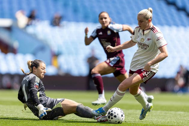 Aston Villa Women v Arsenal Women FC, Women s Super League GOAL scores 3-0 Arsenal Women forward Alessia Russo (23) scores during the Women s Super League match between Aston Villa Women and Arsenal Women FC at Villa Park, Birmingham, UK on 9 May 2026. Birmingham Villa Park West Midlands UK Editorial use only DataCo restrictions apply See www.football-dataco.com , Copyright: xManjitxNarotrax PSI-24225-0012