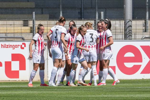 Google Pixel Frauen-Bundesliga: SC Freiburg vs. VfL Wolfsburg, 09.05.2026 Torjubel zum 1:0 durch Selina Vobian (SC Freiburg, 10) Google Pixel Frauen-Bundesliga: SC Freiburg vs. VfL Wolfsburg, Dreisamstadion, 09.05.2026 DFB DFL REGULATIONS PROHIBIT ANY USE OF PHOTOGRAPHS AS IMAGE SEQUENCES AND OR QUASI-VIDEO. Copyright: xBEAUTIFULxSPORTS Boscox