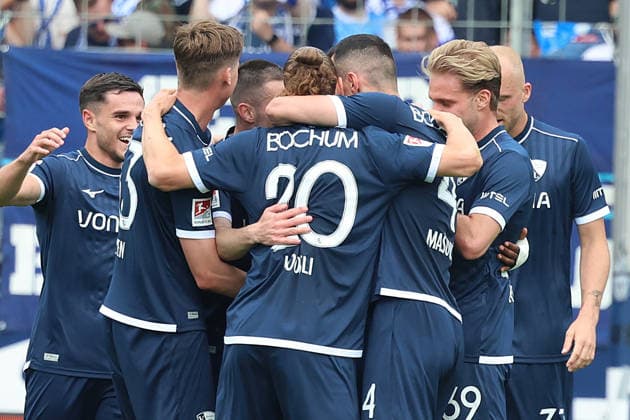 09.05.2026, xrekx, Fussball 2.Bundesliga, VfL Bochum - Hannover 96 v.l. Torjubel nach dem Tor zum celebrating the goal celebrate 1:1 durch Farid Alfa-Ruprecht (VfL Bochum) (DFL DFB REGULATIONS PROHIBIT ANY USE OF PHOTOGRAPHS as IMAGE SEQUENCES and or QUASI-VIDEO) Bochum