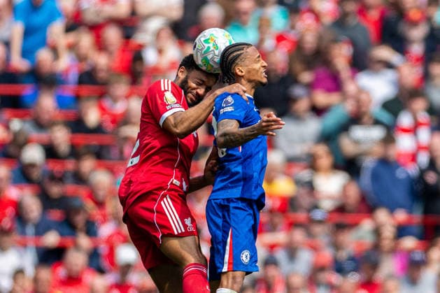 Football - FA Premier League - Liverpool FC v Chelsea FC LIVERPOOL, ENGLAND - Saturday, May 9, 2026: Liverpool s Joe Gomez challenges for a header with Chelsea s Joao Pedro (R) during the FA Premier League match between Liverpool FC and Chelsea FC at Anfield. (Photo by David Rawcliffe Propaganda) LIVERPOOL Anfield MERSEYSIDE ENGLAND  Copyright: xDavidxRawcliffex P2026-05-09-Liverpool_Chelsea-86