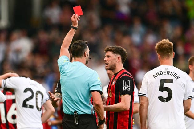 Fulham FC v AFC Bournemouth, Premier League AFC Bournemouth midfielder Ryan Christie (10) shown a red card, sent off during the Premier League match between Fulham FC and AFC Bournemouth at Craven Cottage, London, UK on 9 May 2026. London Craven Cottage Greater London UK Editorial use only DataCo restrictions apply See www.football-dataco.com , Copyright: xDennisxGoodwinx PSI-24220-0035