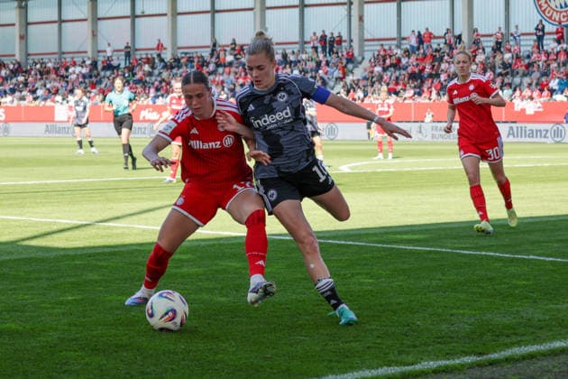 09.05.2026, xgrfx, Fussball Google Pixel Frauen-Bundesliga, FC Bayern Muenchen - Eintracht Frankfurt v.l. Klara Bühl (FC Bayern München), Laura Freigang (Eintracht Frankfurt) (DFL DFB REGULATIONS PROHIBIT ANY USE OF PHOTOGRAPHS as IMAGE SEQUENCES and or QUASI-VIDEO) Muenchen