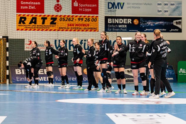 Mannschaft Thueringer HC beim Einlaufen der Mannschaften GER, HSG Blomberg-Lippe vs. Thueringer HC, Handball, 1. Bundesliga Frauen, Play-Offs, Halbfinale, Spiel 3, 09.05.2026 GER, HSG Blomberg-Lippe vs. Thueringer HC, Handball, 1. Bundesliga Frauen, Play-Offs, Halbfinale, Spiel 3, 09.05.2026 Blomberg Copyright: xEibner-Pressefoto JanxRollingerx EP_JSK
