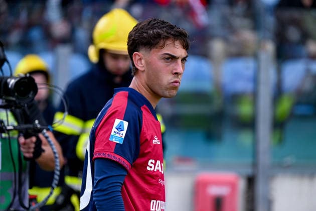 Cagliari s Agustin Albarracin Basil in action during the Serie A soccer match between Cagliari Calcio and Udinese at the Unipol Domus in Cagliari, Sardinia - Saturday 9th May. - Soccer  Copyright: xGianlucaxZuddas LaPressex