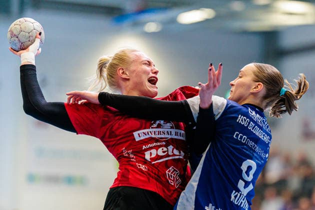 v.l. Johanna Reichert (Thueringer HC, 29), Nieke Kuehne (HSG Blomberg-Lippe, 09) im Zweikampf GER, HSG Blomberg-Lippe vs. Thueringer HC, Handball, 1. Bundesliga Frauen, Play-Offs, Halbfinale, Spiel 3, 09.05.2026 GER, HSG Blomberg-Lippe vs. Thueringer HC, Handball, 1. Bundesliga Frauen, Play-Offs, Halbfinale, Spiel 3, 09.05.2026 Blomberg Copyright: xEibner-Pressefoto JanxRollingerx EP_JSK