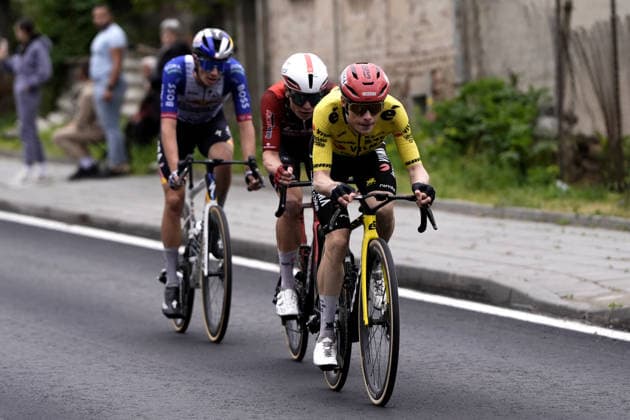 Denmark™s Jonas Vingegaard Hansen of Team Visma Lease A Bike during Stage 2 of the Giro d™Italia, from Burgas to Veliko Tarnovo, Bulgaria, Saturday, May 9, 2026.  Copyright: xFabioxFerrari LaPressex