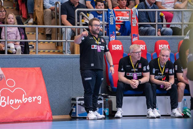 HSG Blomberg-Lippe (GER) vs. Thueringer HC (GER) Handball, 1. Handball Bundesliga Frauen, Halbfinale, Spiel 3, 9.5.2026, Saision 2025 2026, Blomberg Steffen Birkner (HSG Blomberg-Lippe, Trainer) gestikuliert Blomberg Sporthalle an der Ulmenallee Deutschland