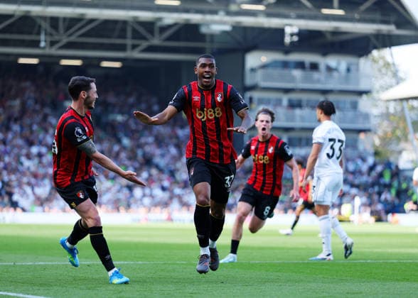 9th May 2026; Craven Cottage, Fulham, London, England; Premier League Football, Fulham versus Bournemouth; Rayan of AFC Bournemouth celebrates with Adam Smith of AFC Bournemouth after scoring his sides 1st goal in the 53rd minute to make it 0-1 JPxFletcher