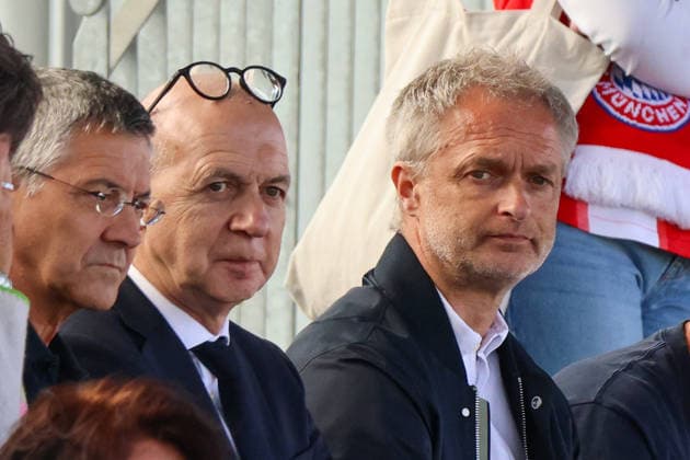 München, Deutschland: 09. Mai 2026 - 1. Frauen Bundesliga - 25. Spieltag - FC Bayern München vs. Eintracht Frankfurt Im Bild: v.li. der Zweite DFB Präsident Bernd Neuendorf (DFB) und Bundestrainer Christian Wück Wueck (DFB) auf der Tribüne Copyright: HMBxMedia MadeleinexFantini