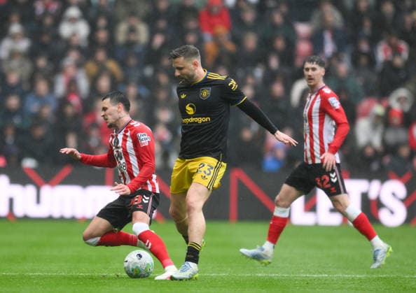 Luke Shaw of Manchester United, ManU fouls Enzo Le Fee of Sunderland during the Premier League 2025 26 League match between Sunderland and Manchester United at Stadium of Light on May 9th, 2026 in Sunderland, England. Copyright: xRichardxLee SportsxPressxPhotox Sportspressphoto_SPR143082